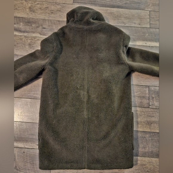 VINCE Hooded Sherpa Toggle Coat - Picture 8 of 10